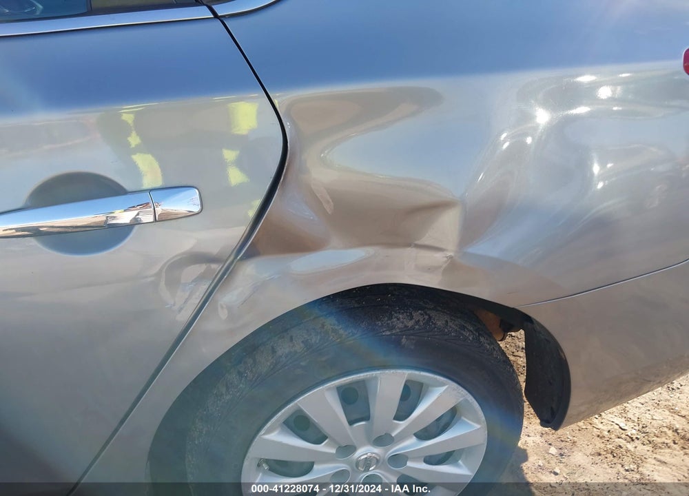 2014 NISSAN SENTRA SV VIN: 3N1AB7AP4EY321204