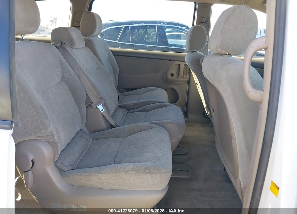 2005 TOYOTA SIENNA CE VIN: 5TDZA23C35S309780