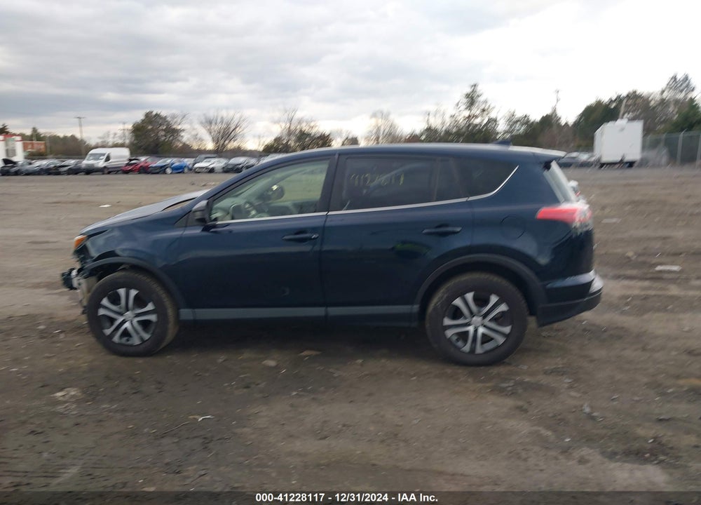 2018 TOYOTA RAV4 LE VIN: JTMZFREV1JJ211153