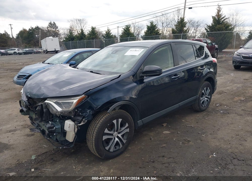 2018 TOYOTA RAV4 LE VIN: JTMZFREV1JJ211153