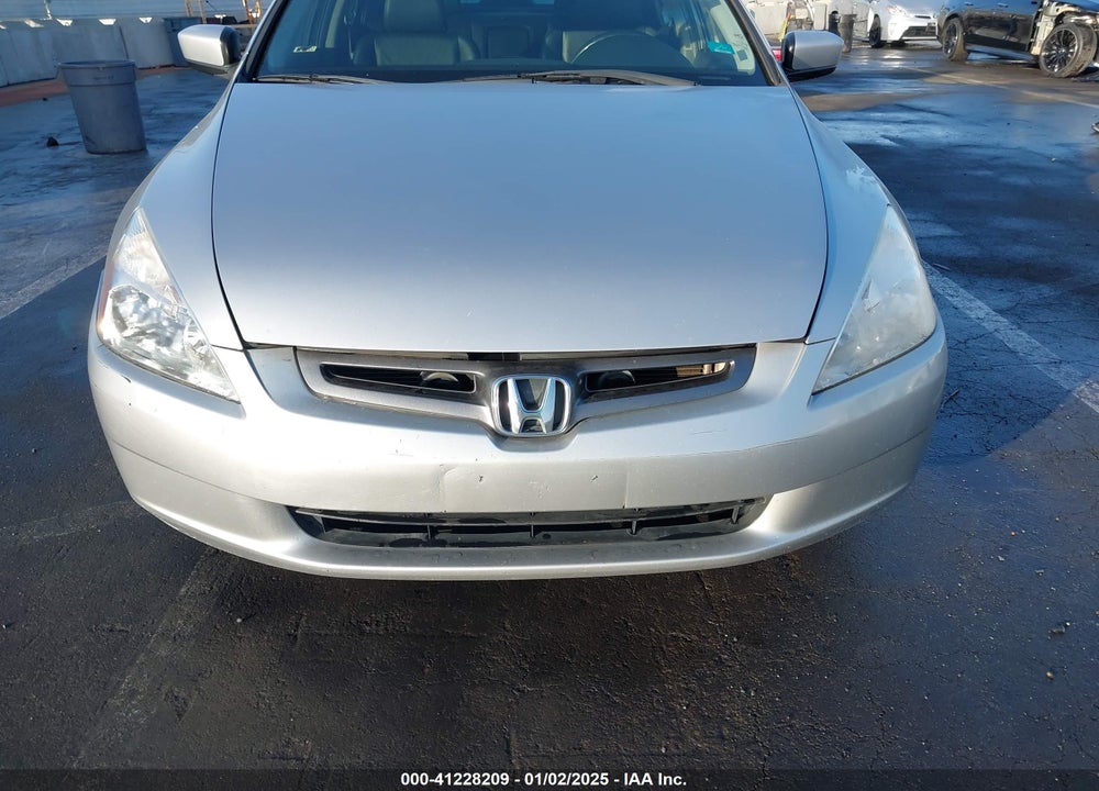2005 HONDA ACCORD 2.4 EX VIN: JHMCM56875C007575