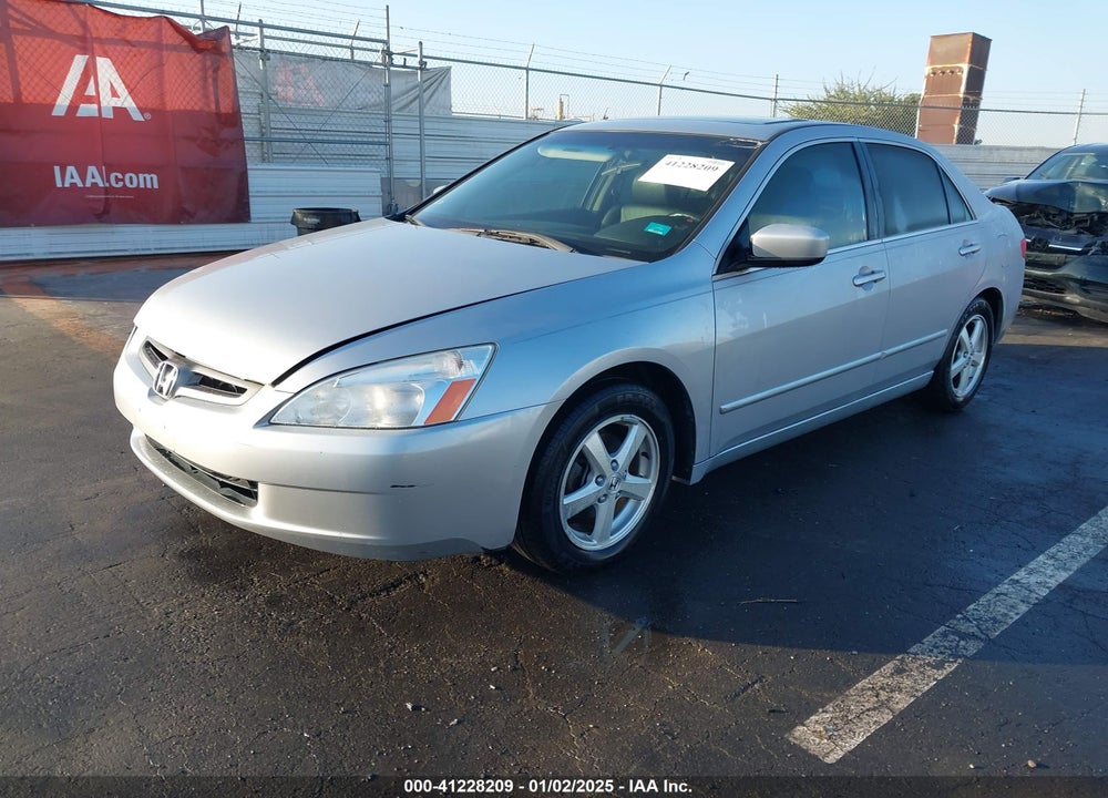 2005 HONDA ACCORD 2.4 EX VIN: JHMCM56875C007575