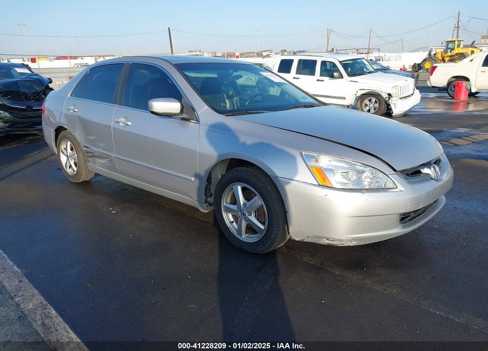2005 HONDA ACCORD 2.4 EX VIN: JHMCM56875C007575
