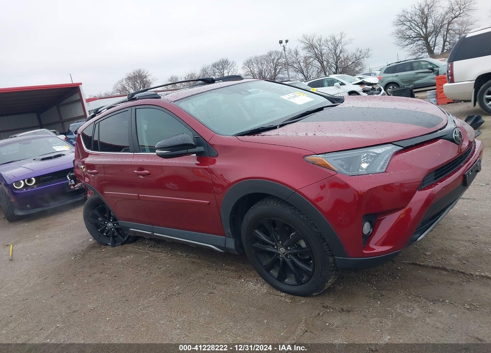 2018 TOYOTA RAV4 ADVENTURE/XLE VIN: 2T3RFREV2JW817806