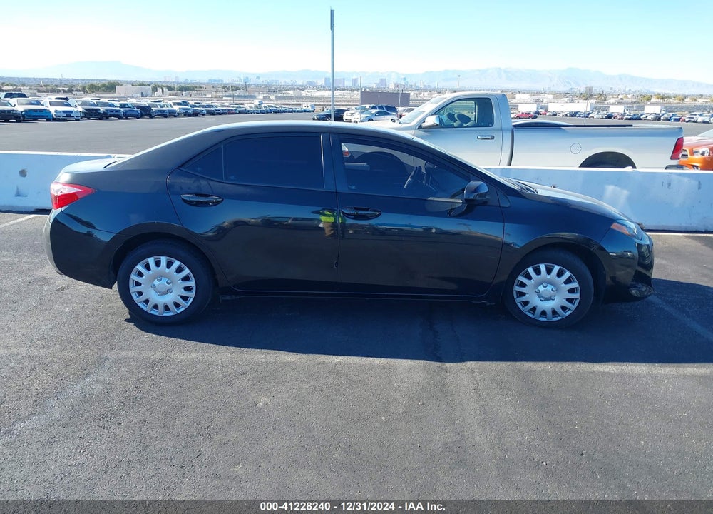 2017 TOYOTA COROLLA LE VIN: 5YFBURHEXHP717931