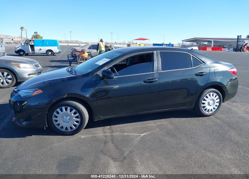 2017 TOYOTA COROLLA LE VIN: 5YFBURHEXHP717931