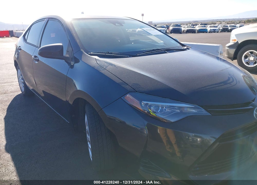 2017 TOYOTA COROLLA LE VIN: 5YFBURHEXHP717931