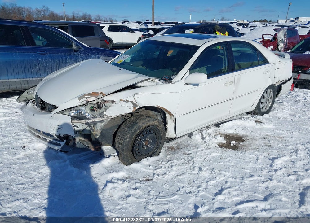 2002 TOYOTA CAMRY XLE VIN: 4T1BE30K22U058597
