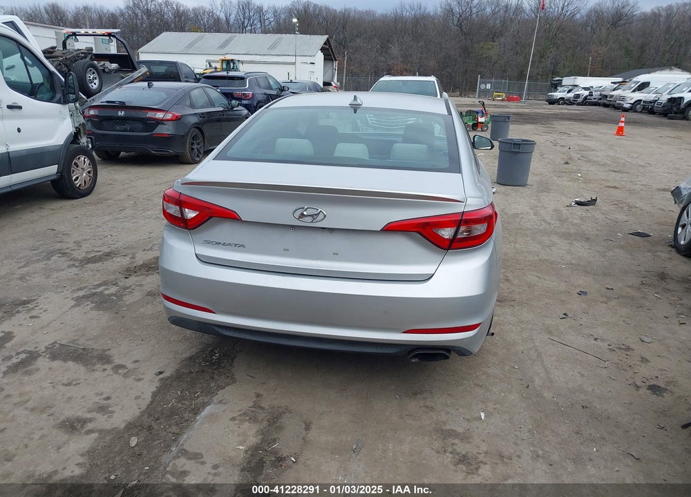 2017 HYUNDAI SONATA VIN: 5NPE24AF3HH515941