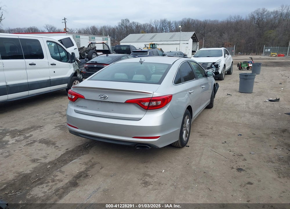2017 HYUNDAI SONATA VIN: 5NPE24AF3HH515941
