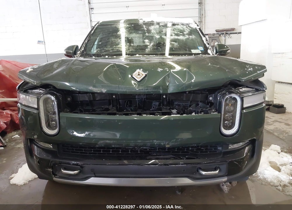 2023 RIVIAN R1T ADVENTURE QUAD-MOTOR LARGE PACK VIN: 7FCTGAAAXPN017935