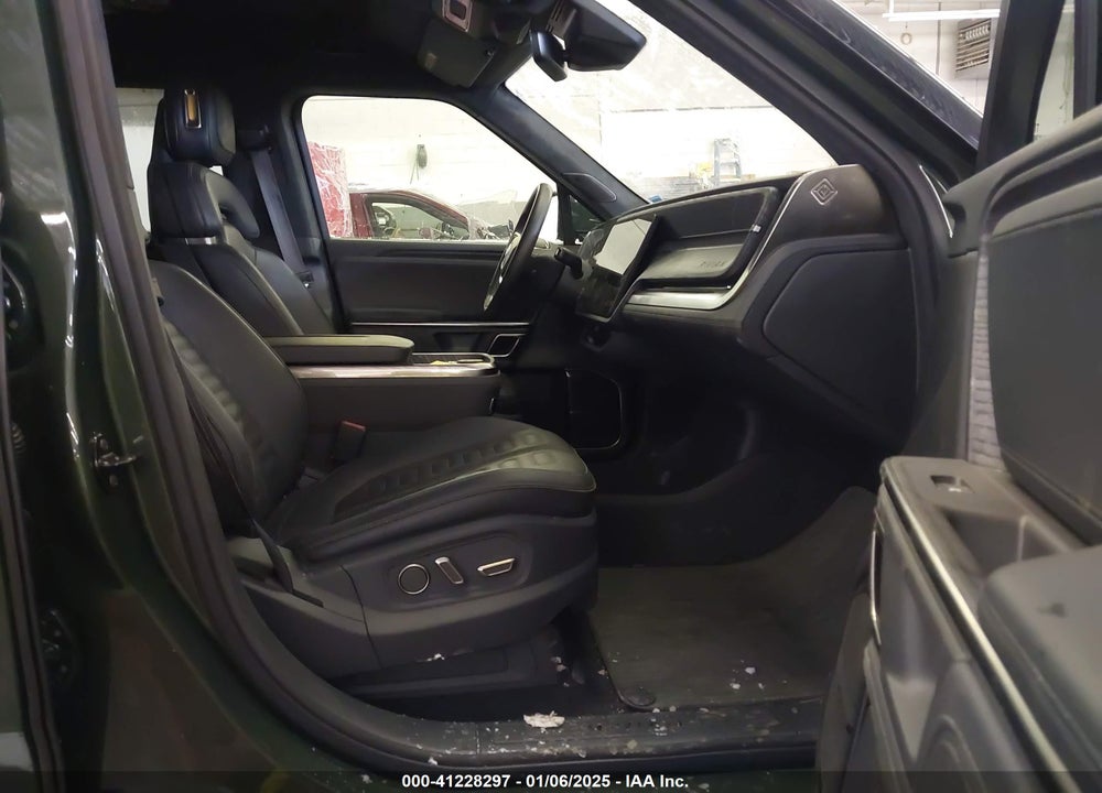 2023 RIVIAN R1T ADVENTURE QUAD-MOTOR LARGE PACK VIN: 7FCTGAAAXPN017935