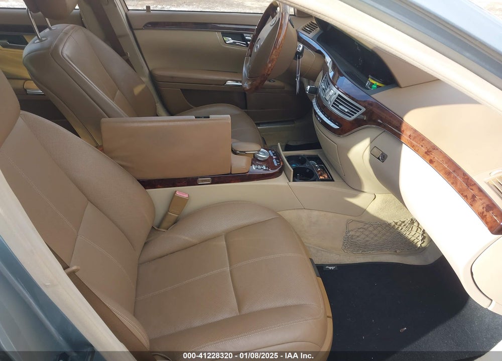 2007 MERCEDES-BENZ S 550 4MATIC VIN: WDDNG86X57A100352