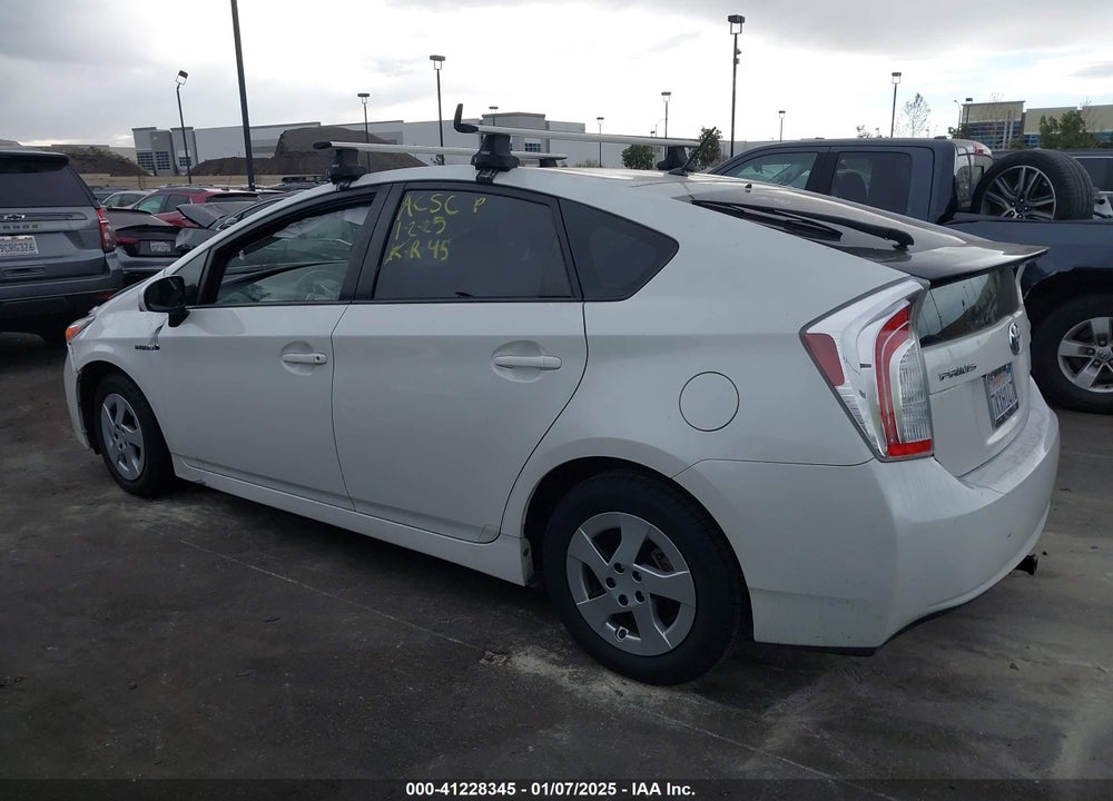 2015 TOYOTA PRIUS TWO VIN: JTDKN3DU2F1949531