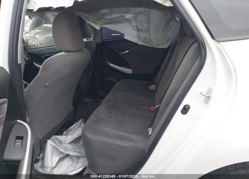 2015 TOYOTA PRIUS TWO VIN: JTDKN3DU2F1949531