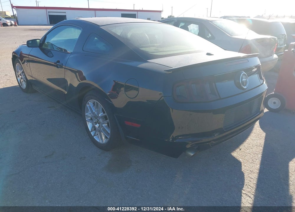 2014 FORD MUSTANG V6 PREMIUM VIN: 1ZVBP8AMXE5303458