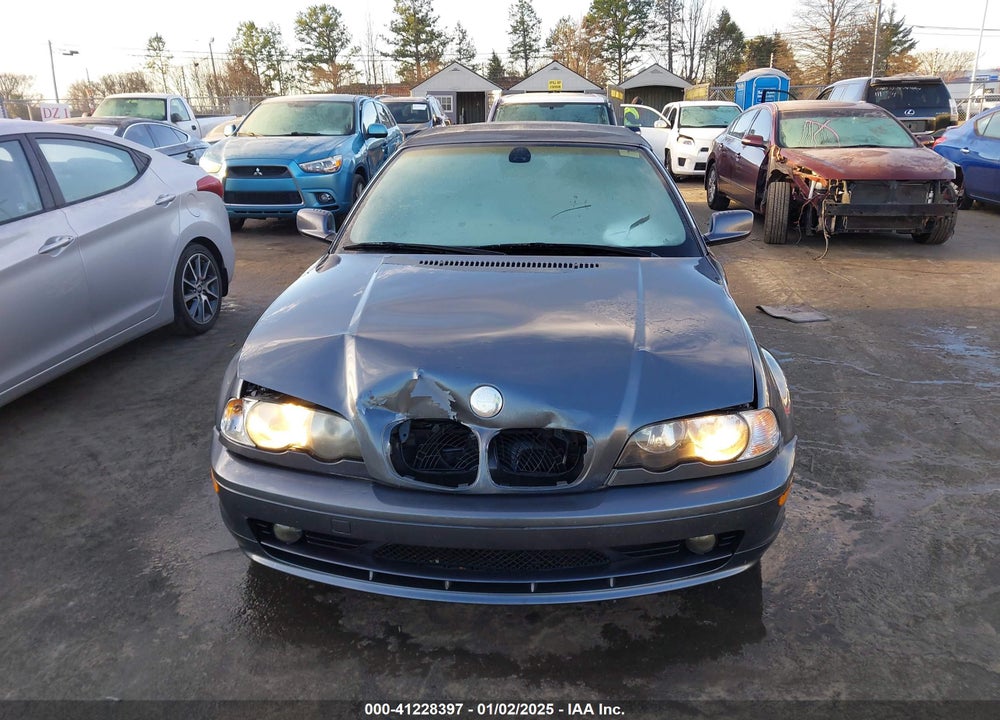 2003 BMW 325CI VIN: WBABS33423PG89828