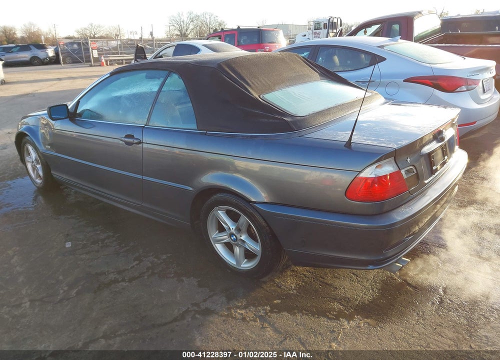 2003 BMW 325CI VIN: WBABS33423PG89828