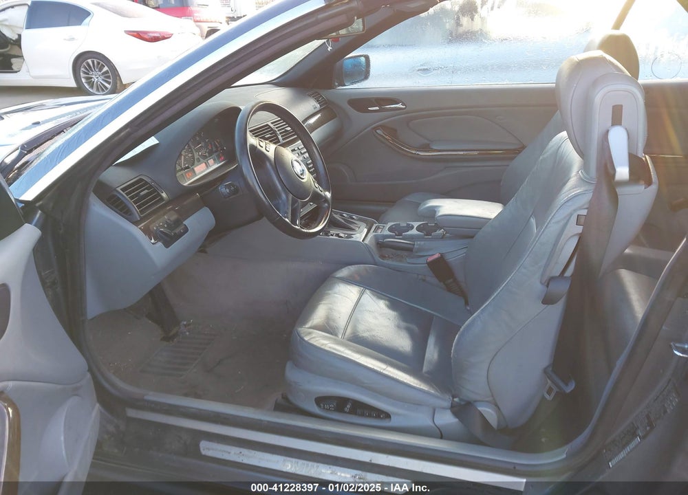 2003 BMW 325CI VIN: WBABS33423PG89828