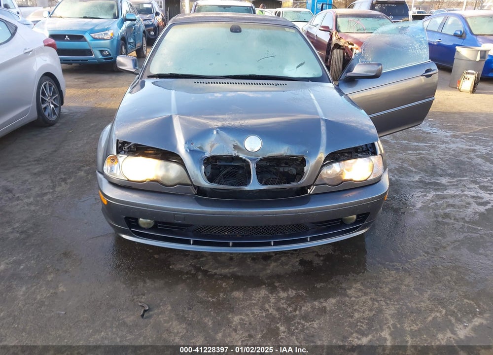 2003 BMW 325CI VIN: WBABS33423PG89828