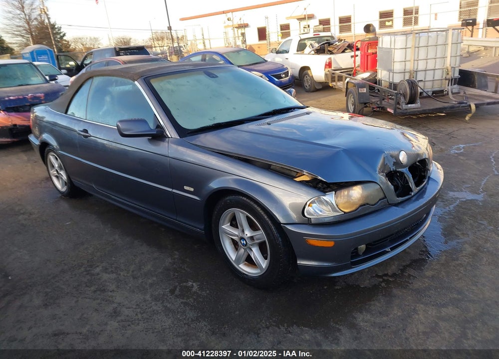 2003 BMW 325CI VIN: WBABS33423PG89828