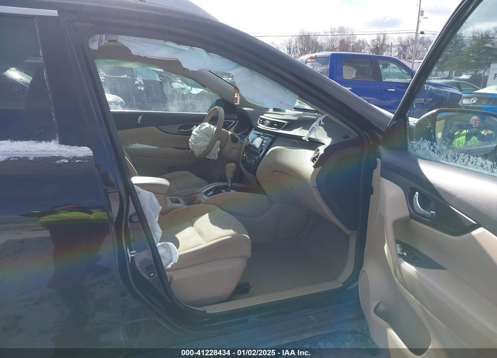 2014 NISSAN ROGUE SV VIN: 5N1AT2MV3EC854768