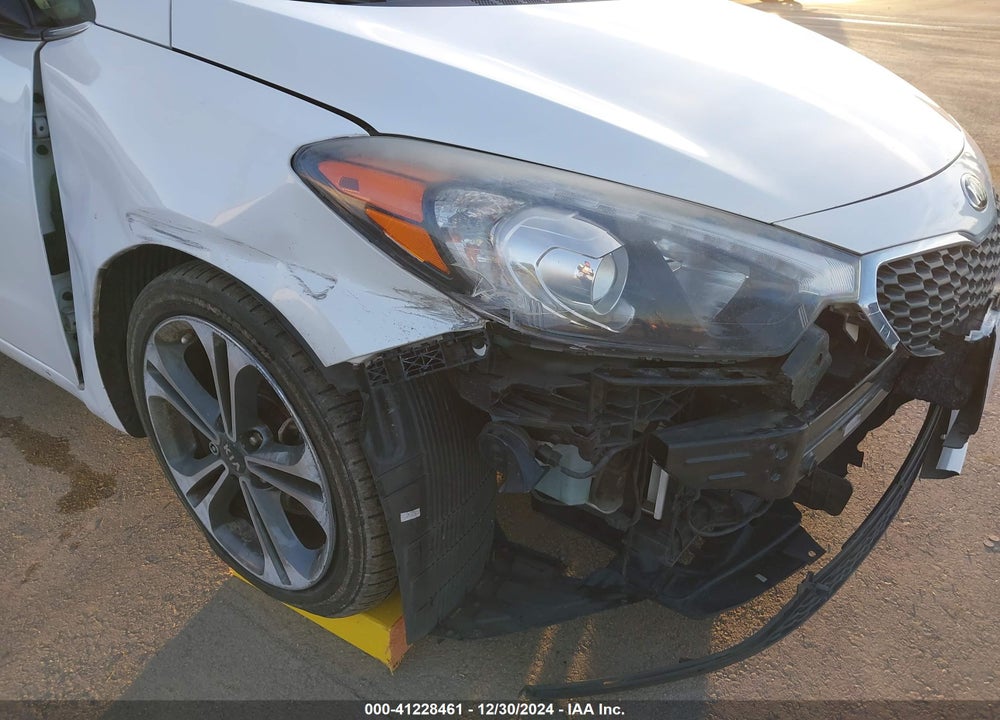 2016 KIA FORTE VIN: KNAFX5A81G5633558