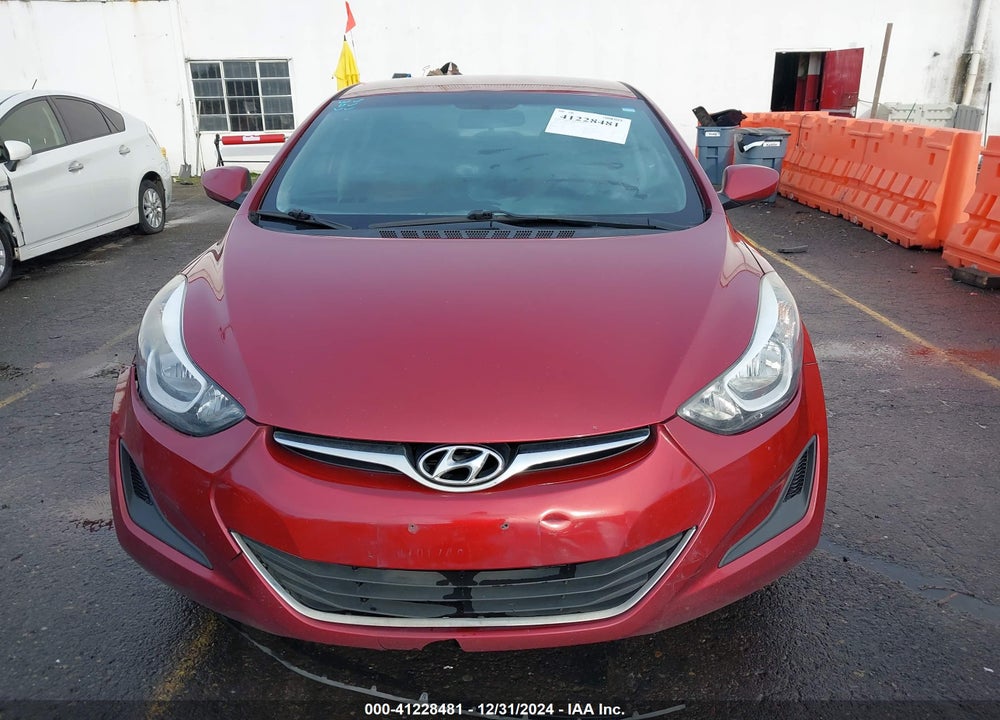 2016 HYUNDAI ELANTRA VIN: 5NPDH4AE3GH702211