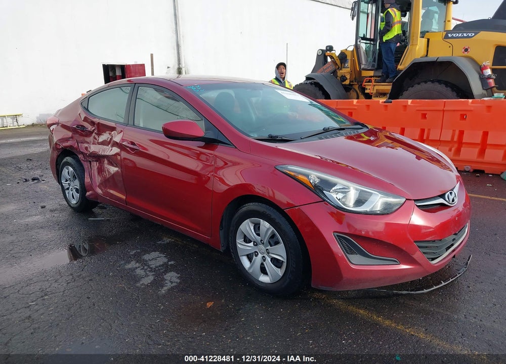 2016 HYUNDAI ELANTRA VIN: 5NPDH4AE3GH702211