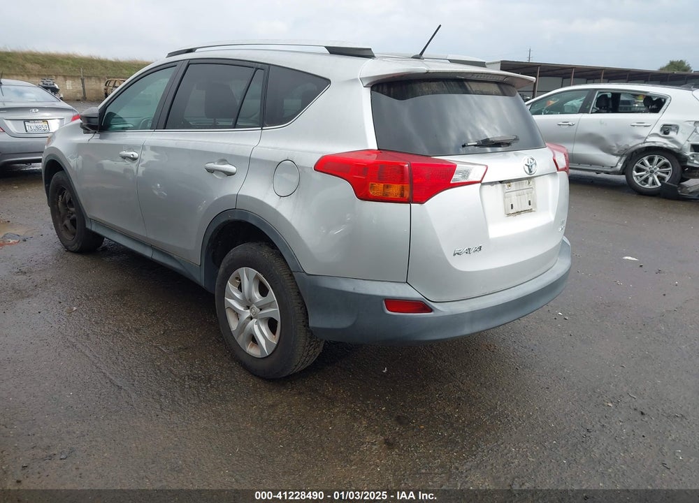 2015 TOYOTA RAV4 LE VIN: 2T3BFREV9FW281090