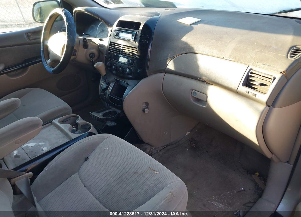 2004 TOYOTA SIENNA LE VIN: 5TDZA23C64S068196