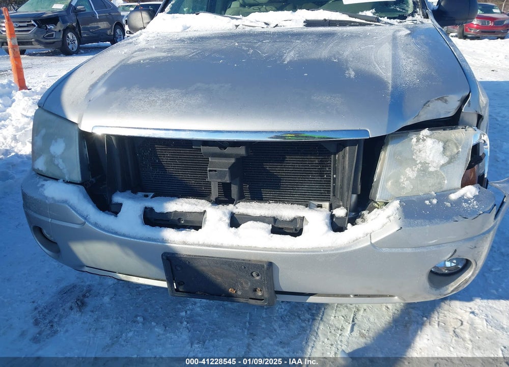 2008 GMC ENVOY SLT VIN: 1GKDT13S882233351