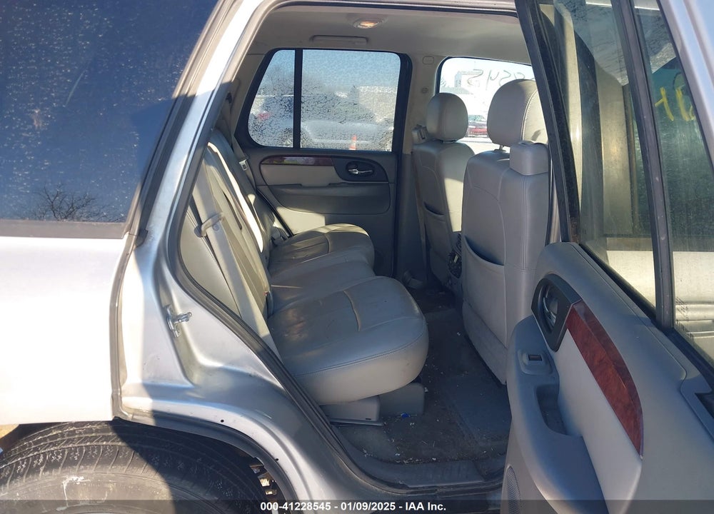 2008 GMC ENVOY SLT VIN: 1GKDT13S882233351