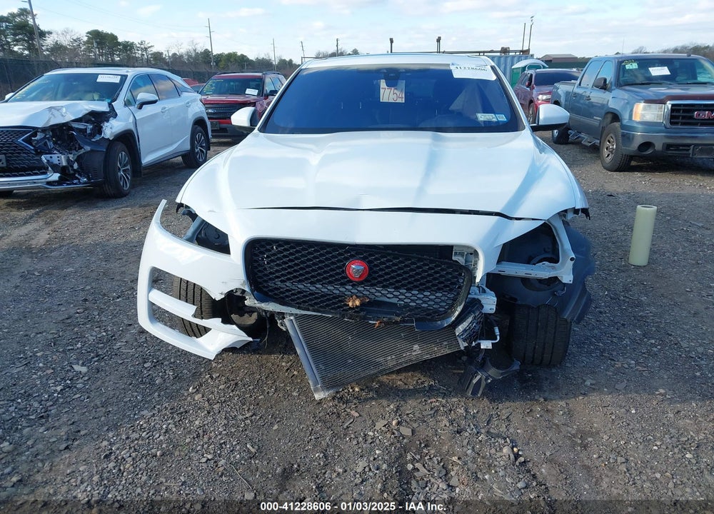 2020 JAGUAR F-PACE PREMIUM P250 AWD AUTOMATIC VIN: SADCJ2FX3LA645447