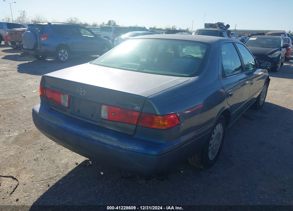 2000 TOYOTA CAMRY LE VIN: JT2BG22K7Y0497857