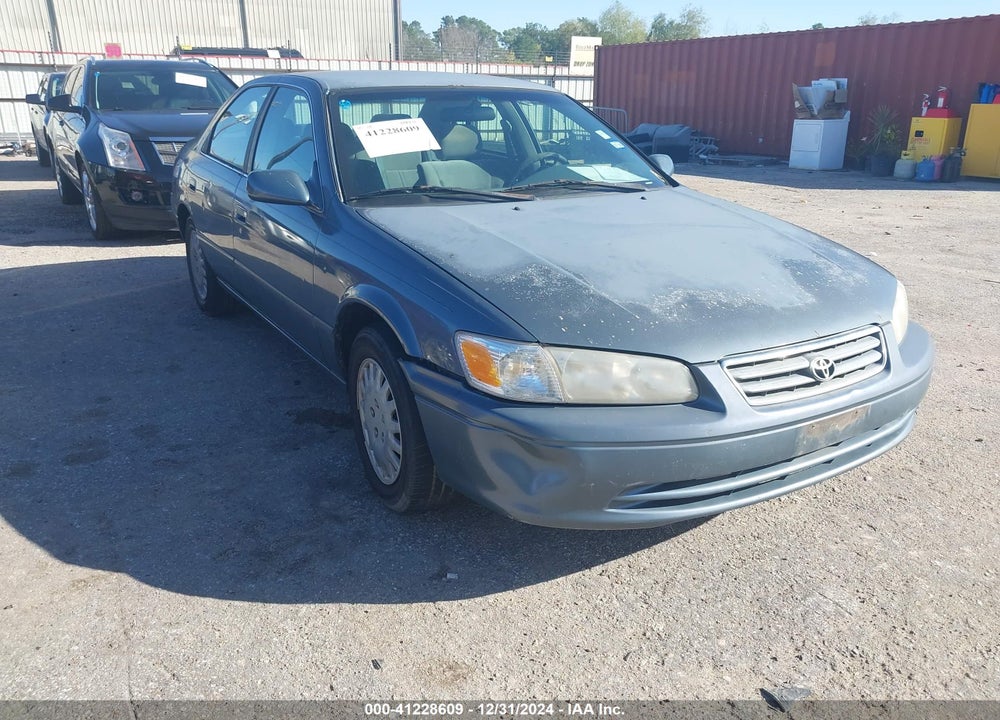 2000 TOYOTA CAMRY LE VIN: JT2BG22K7Y0497857