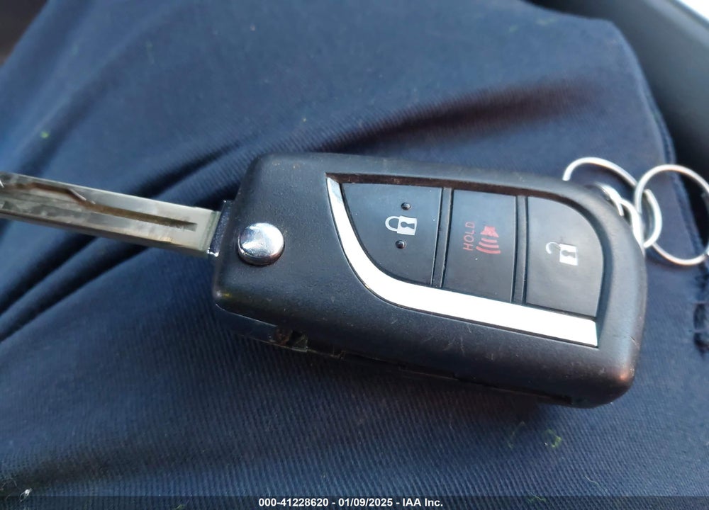 2019 TOYOTA RAV4 HYBRID LE VIN: JTMMWRFV2KD506948