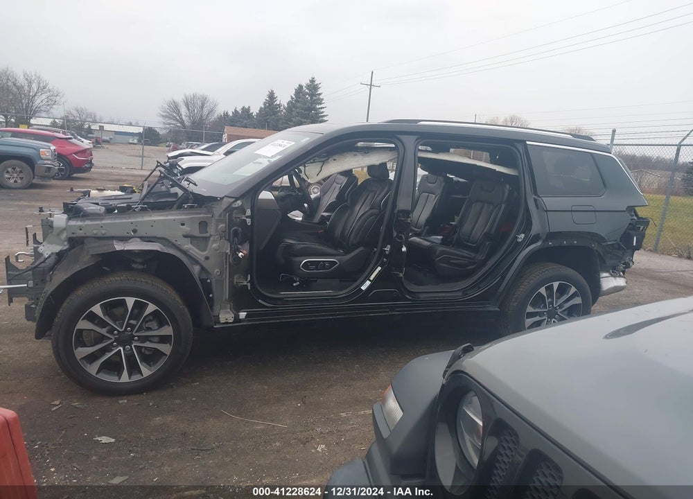 2022 JEEP GRAND CHEROKEE L OVERLAND 4X4 VIN: 1C4RJKDG9N8513182