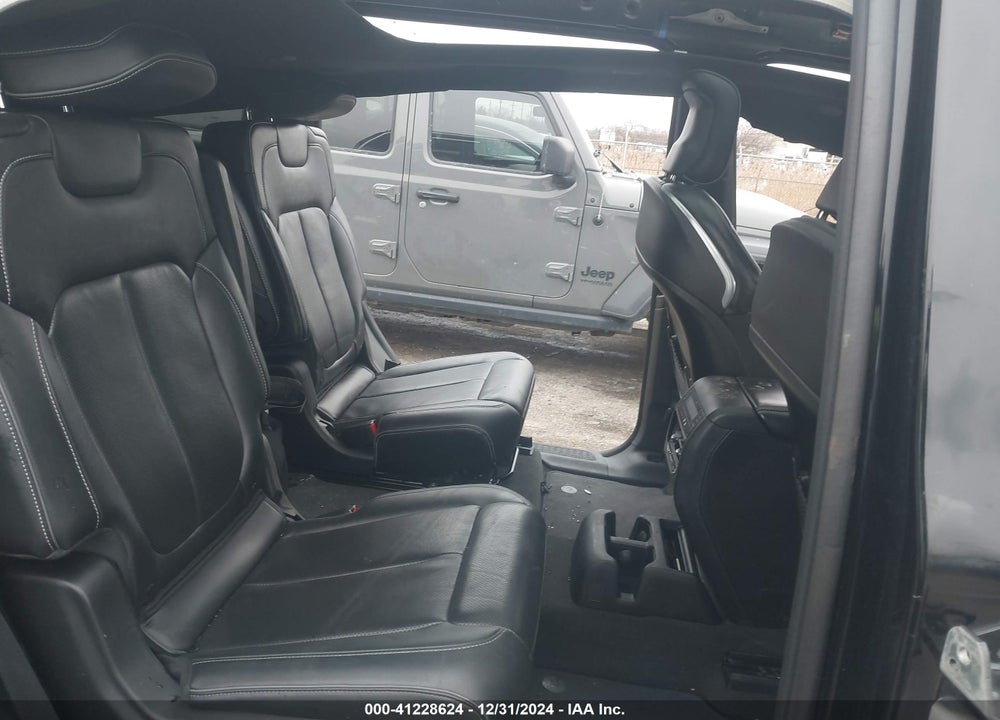 2022 JEEP GRAND CHEROKEE L OVERLAND 4X4 VIN: 1C4RJKDG9N8513182