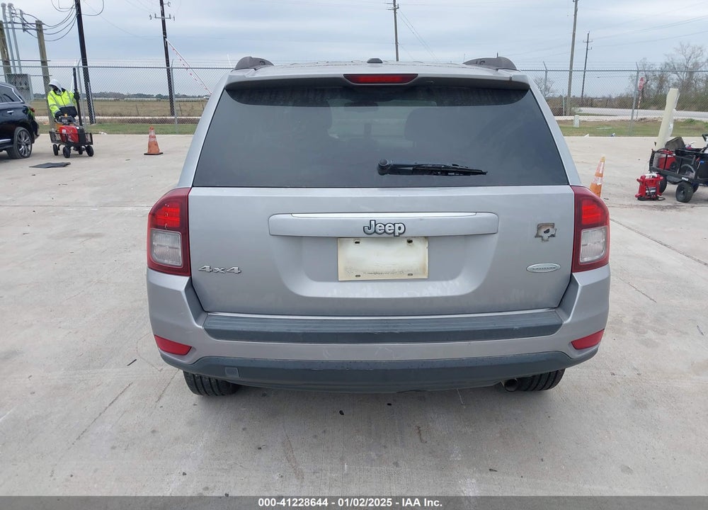2016 JEEP COMPASS LATITUDE VIN: 1C4NJDEB5GD661627