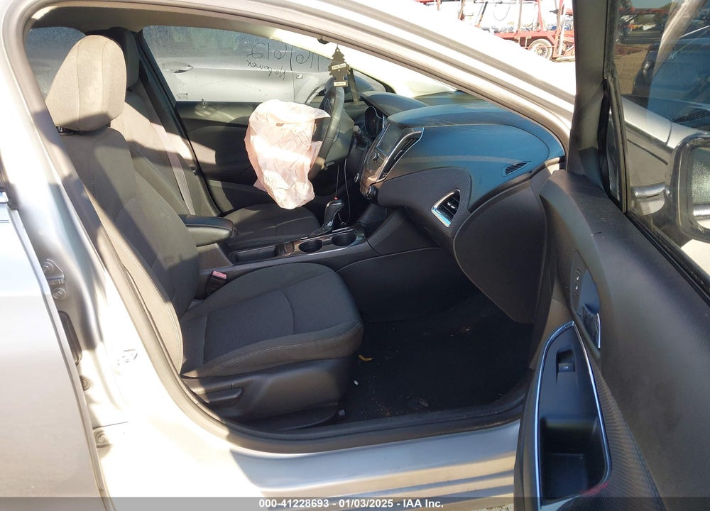 2017 CHEVROLET CRUZE VIN: 1G1BE5SM7H7161612