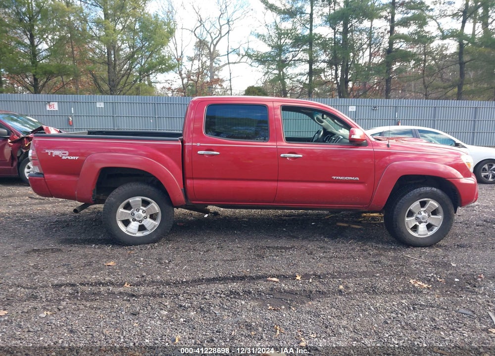 2013 TOYOTA TACOMA DOUBLE CAB VIN: 3TMLU4EN2DM107812