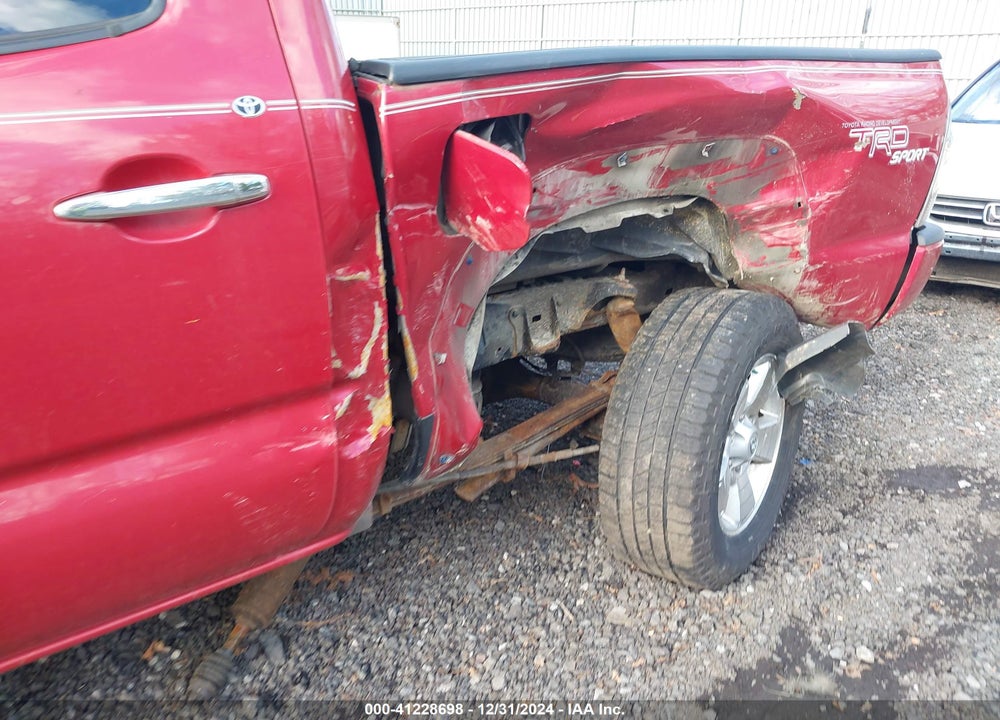 2013 TOYOTA TACOMA DOUBLE CAB VIN: 3TMLU4EN2DM107812