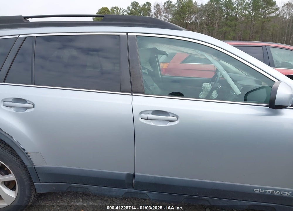 2014 SUBARU OUTBACK 3.6R LIMITED VIN: 4S4BRDLC6E2327537