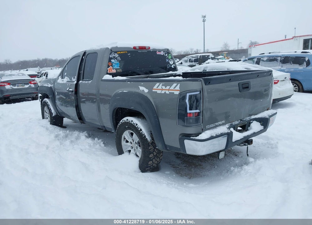 2008 GMC SIERRA 1500 WORK TRUCK VIN: 1GTEK19C08Z182941