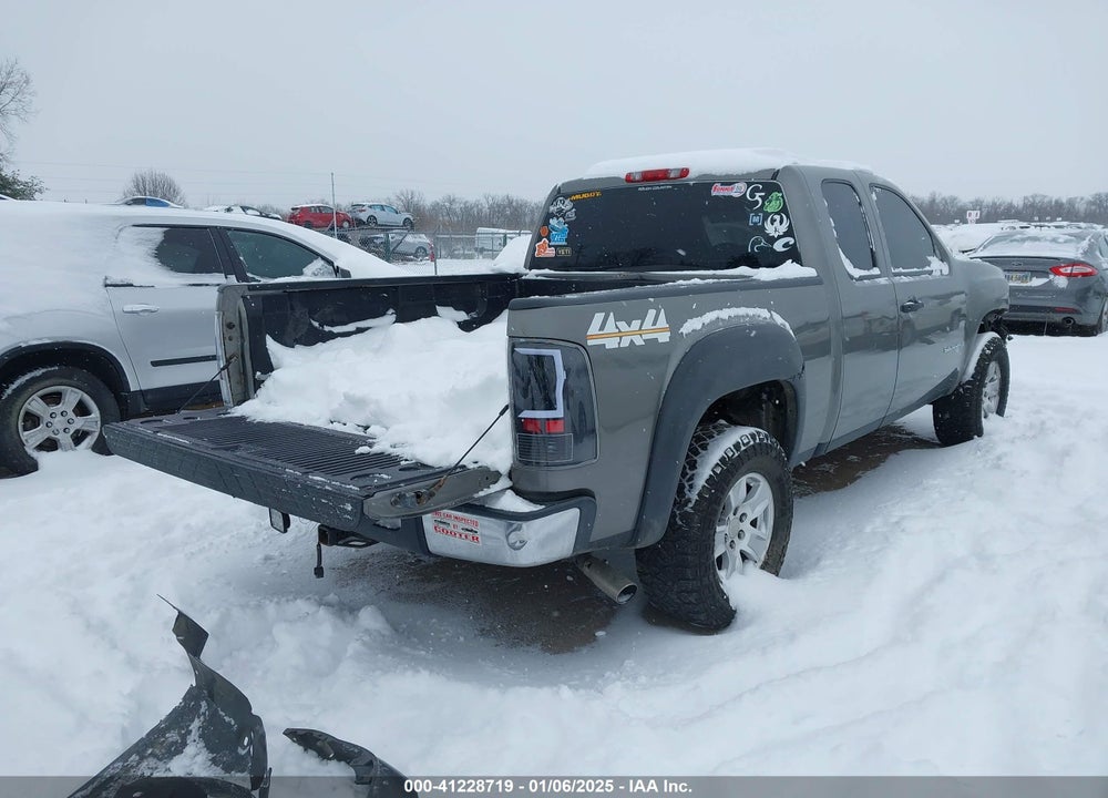 2008 GMC SIERRA 1500 WORK TRUCK VIN: 1GTEK19C08Z182941