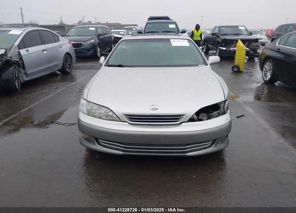 2001 LEXUS ES 300 VIN: JT8BF28G810309512