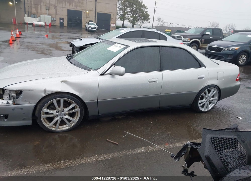 2001 LEXUS ES 300 VIN: JT8BF28G810309512