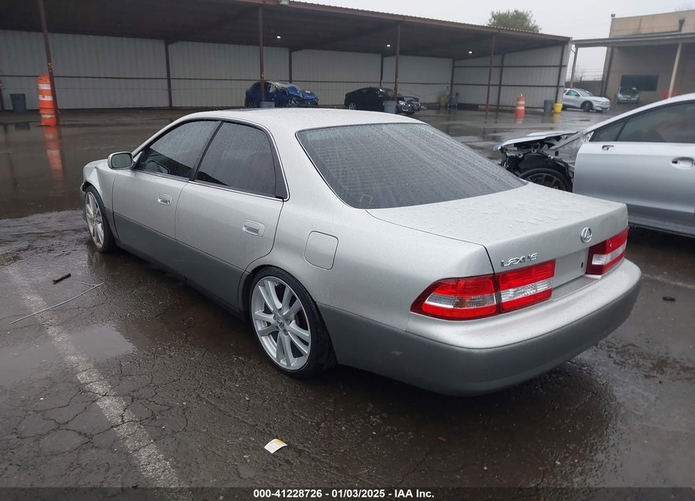2001 LEXUS ES 300 VIN: JT8BF28G810309512