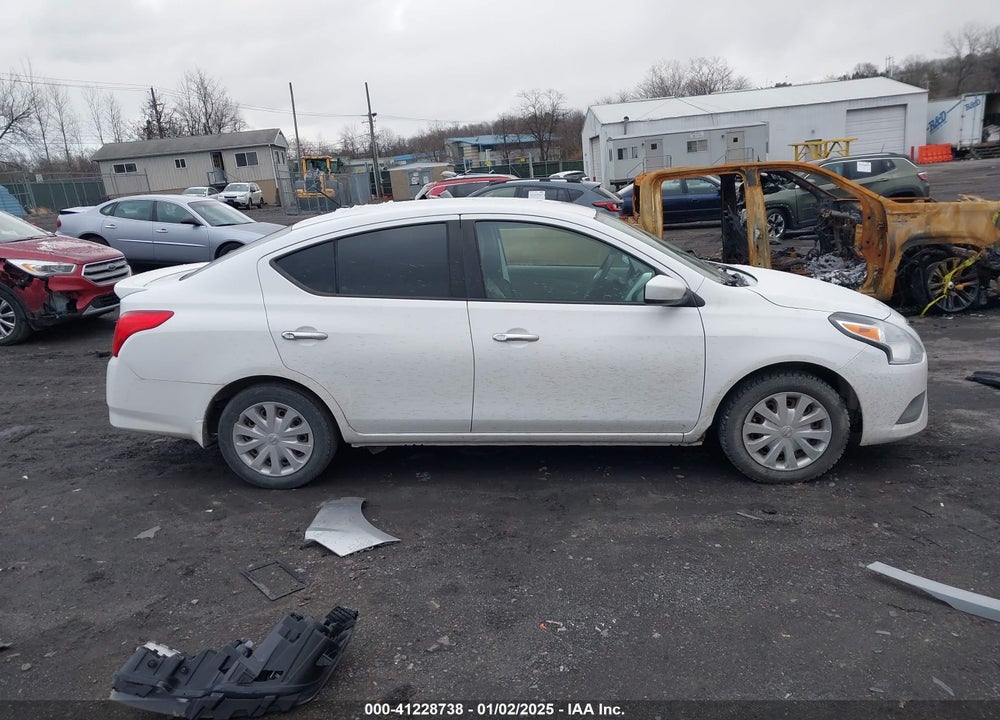 2015 NISSAN VERSA VIN: 3N1CN7AP2FL835597